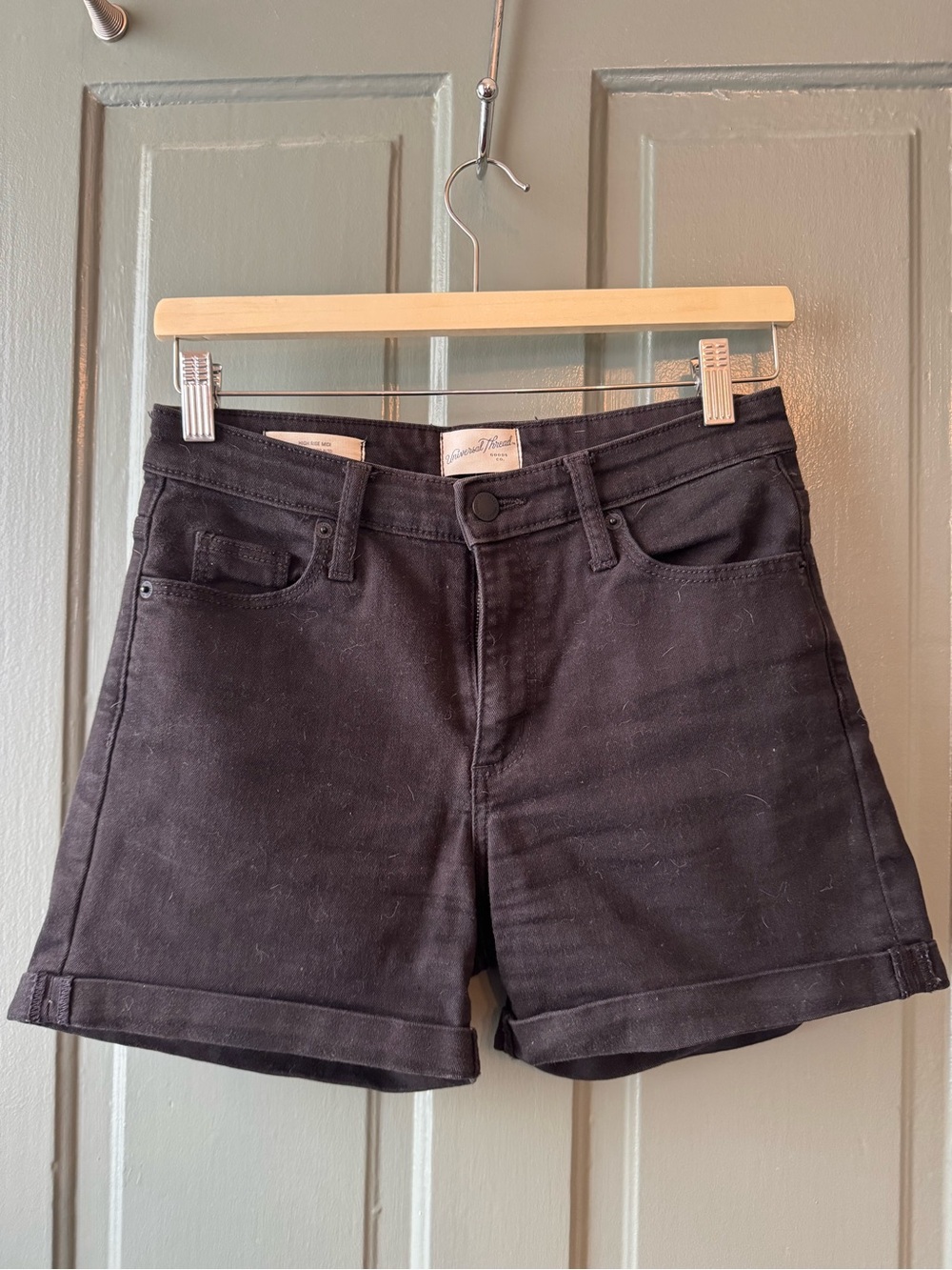 Universal Thread Black Women's Denim Roll-Hem Shorts